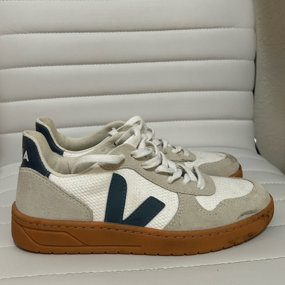 Vejas Sneakers